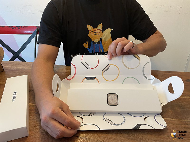 Упаковка Apple Watch 8.